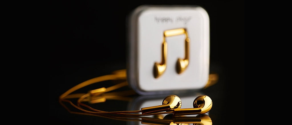 Fones de ouvido que valem ouro