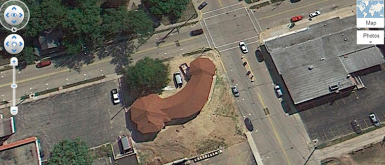 Igreja em forma de pênis causa polêmica nos EUA