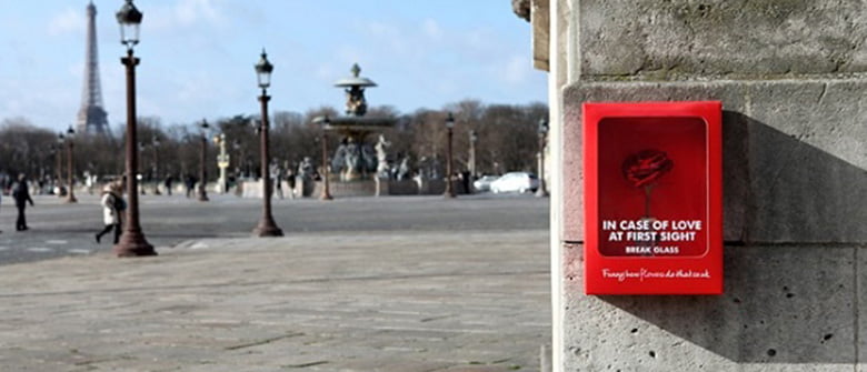 Em caso de romantismo, quebre o vidro