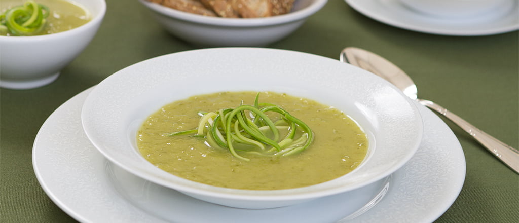 Sopa de alho-poró ao curry