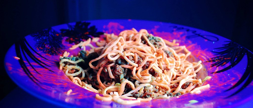 Comida que brilha no escuro