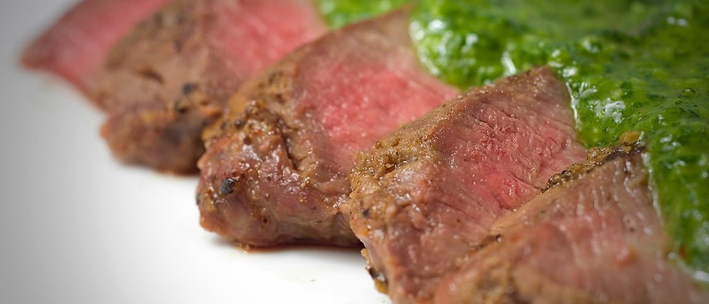 Filé mignon ao molho de hortelã