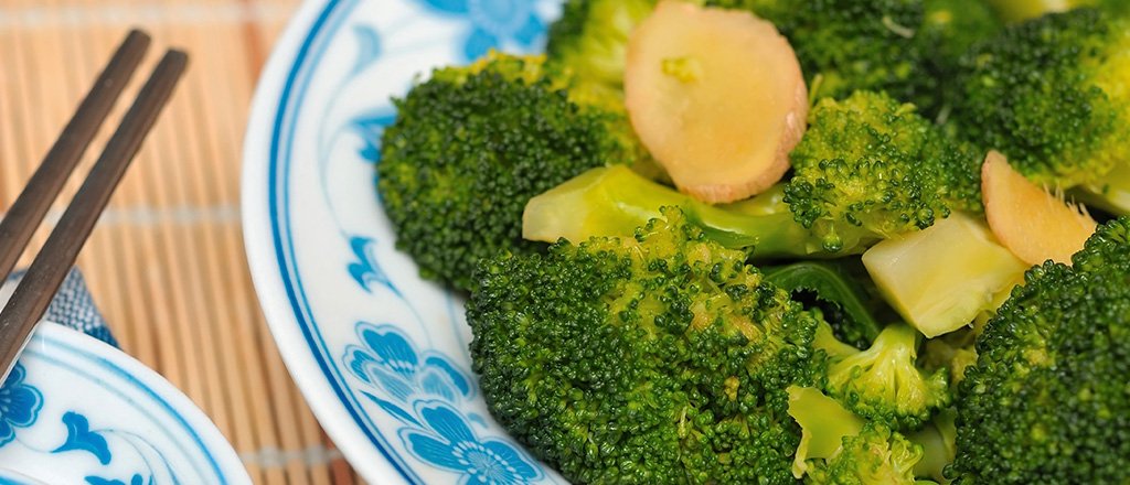 Brócolis com gengibre