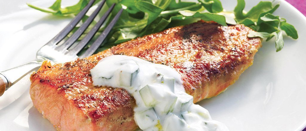 Filé de peixe com molho de pepino